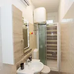 Toni Apartman *
